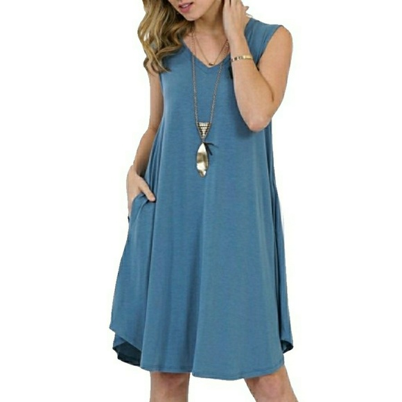 NEW- TEAL V NECK SLVLSS ROUND HEM POCKET DRESS - Picture 4 of 6